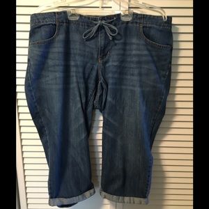 Old Navy size 20 cotton Capri pants